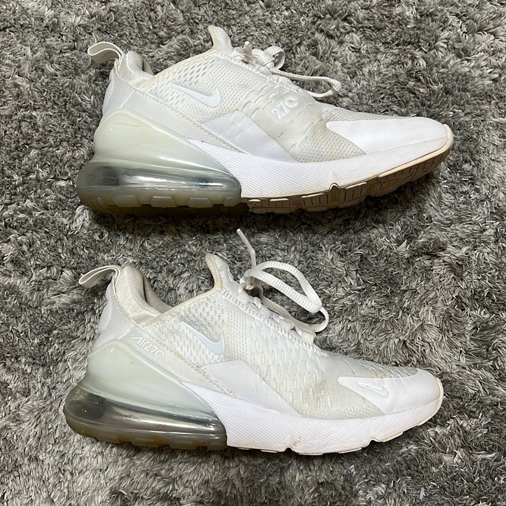 Big kids Nike Airmax 270. White, a little dirty but can be cleaned.